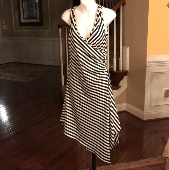 White House Black Market Dresses & Skirts - EUC White House/Black market dress-Size S